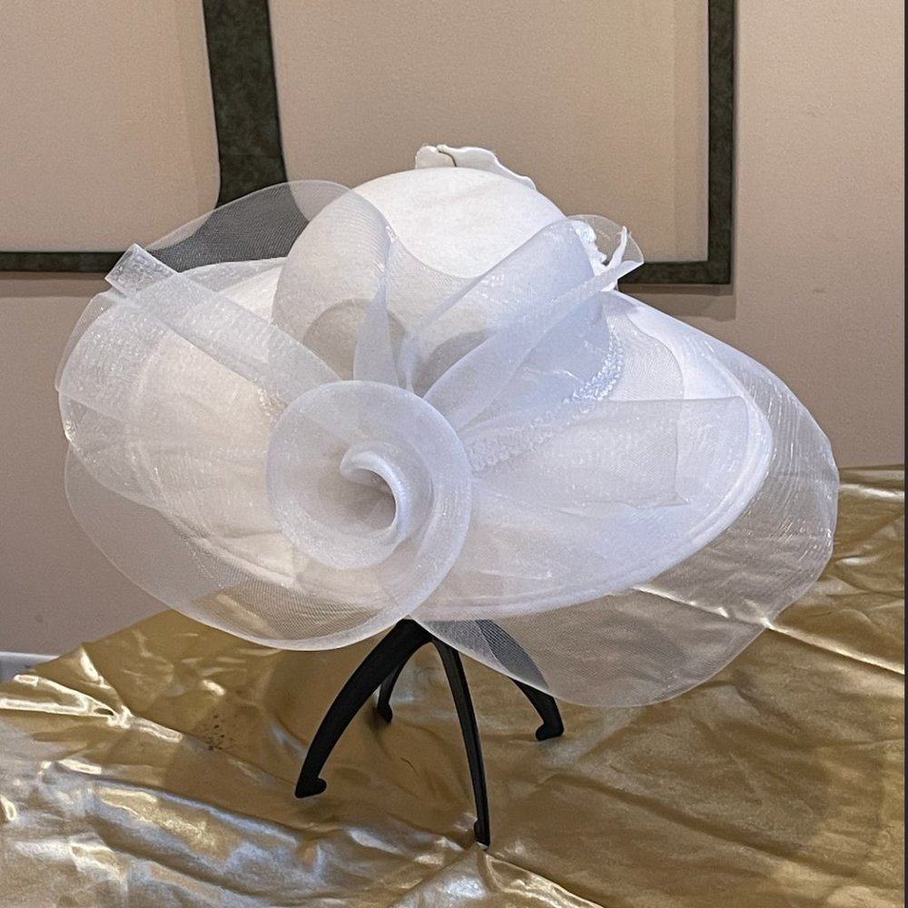H67-Vintage Milan by Charm White Millinery with Flowers